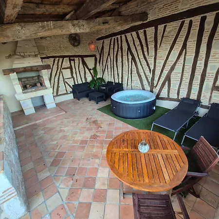 Jacuzzi Privatif Chauffe - Terrasse & Clim * Tombeboeuf